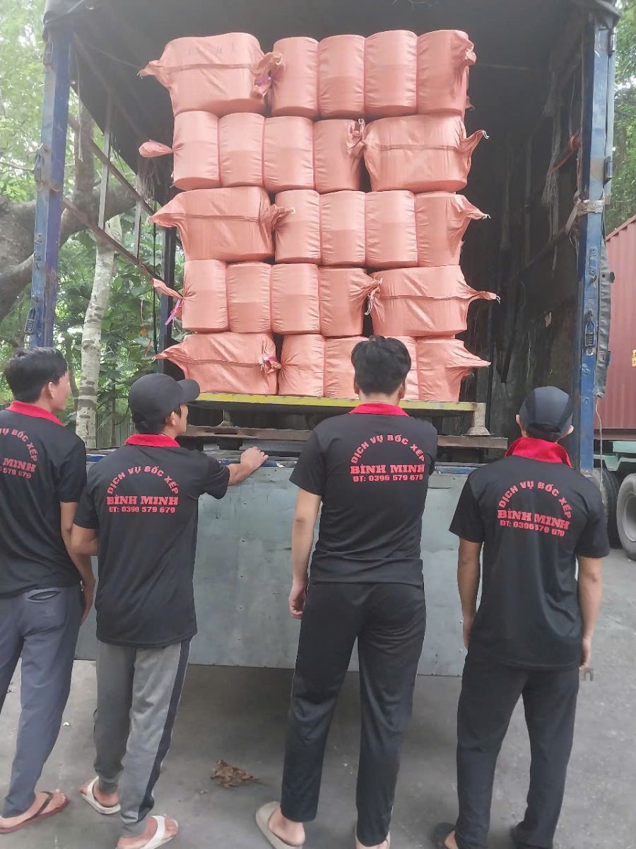bốc xếp hàng hoá tại bình dương