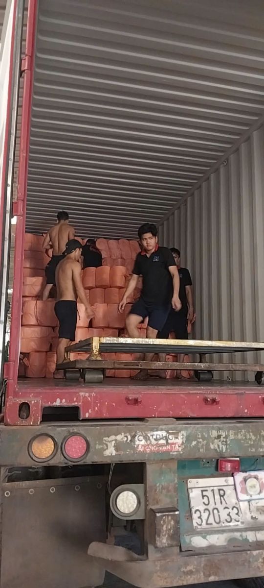 Dịch Vụ Bốc Xếp Container Chuyên Nghiệp – Bình Minh