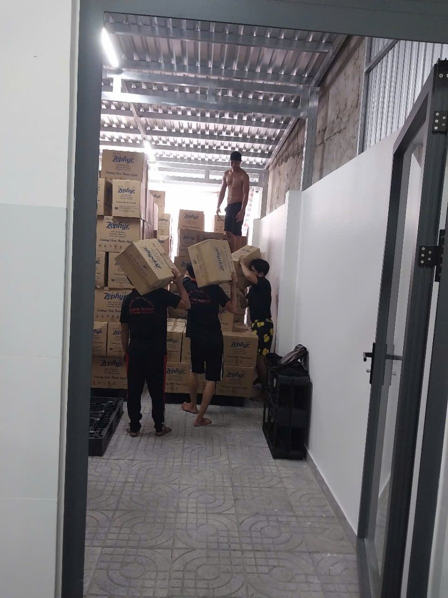 bốc xếp tại kcn sóng thần bình dương