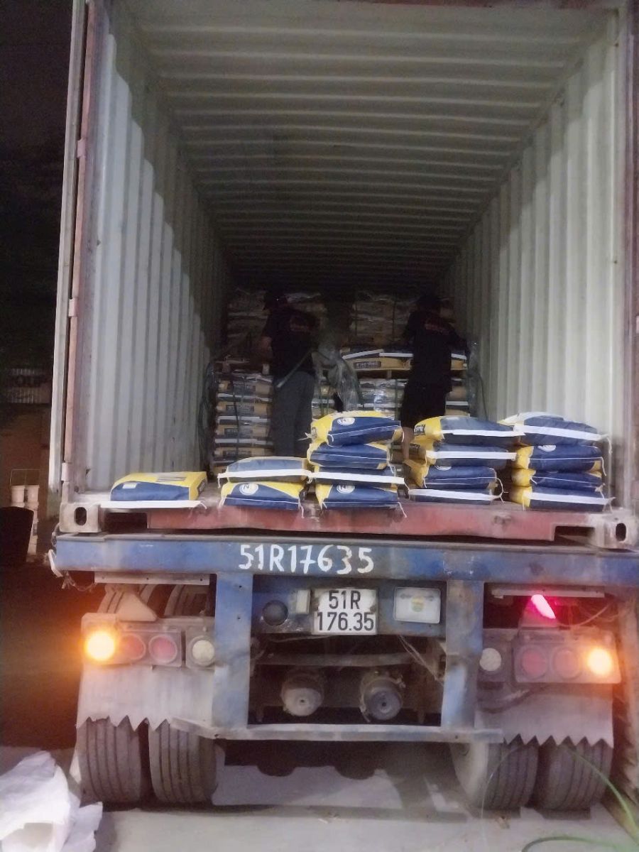 BỐC XẾP CONTAINER TPHCM GIÁ RẺ – BÌNH MINH CÓ MẶT CHỈ SAU 10 PHÚT