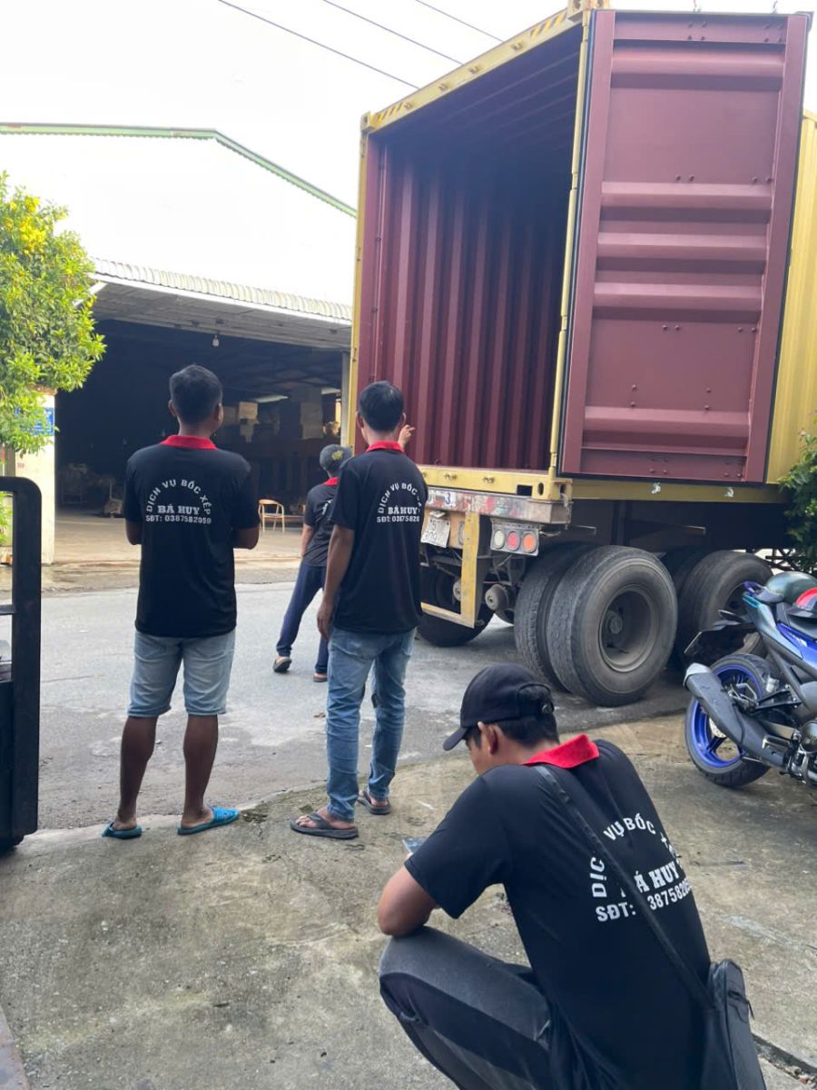 Dịch Vụ Bốc Xếp Hàng Hoá Tại Kho Bãi – Khu Công Nghiệp VSIP – Aone Bình Dương 