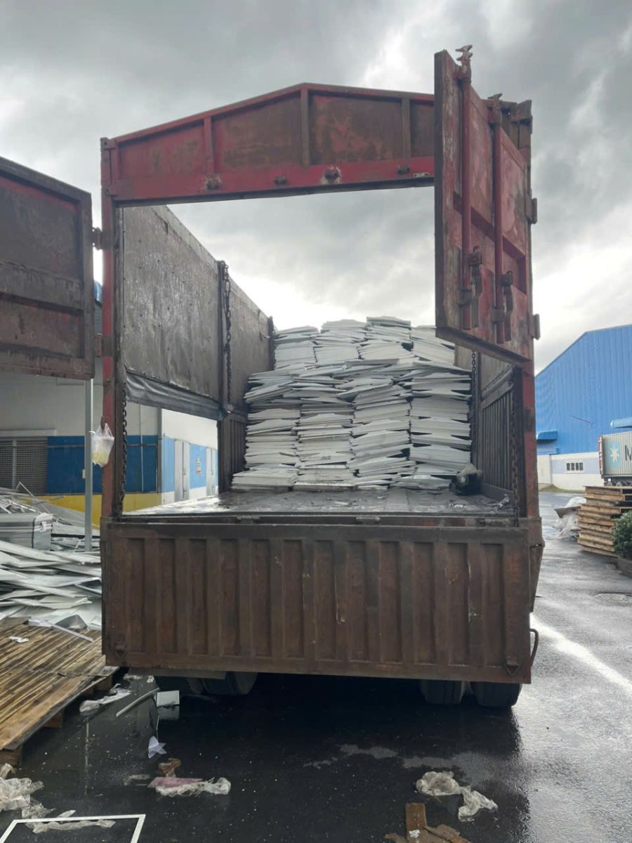 BỐC XẾP CONTAINER TPHCM GIÁ RẺ – BÌNH MINH CÓ MẶT CHỈ SAU 10 PHÚT
