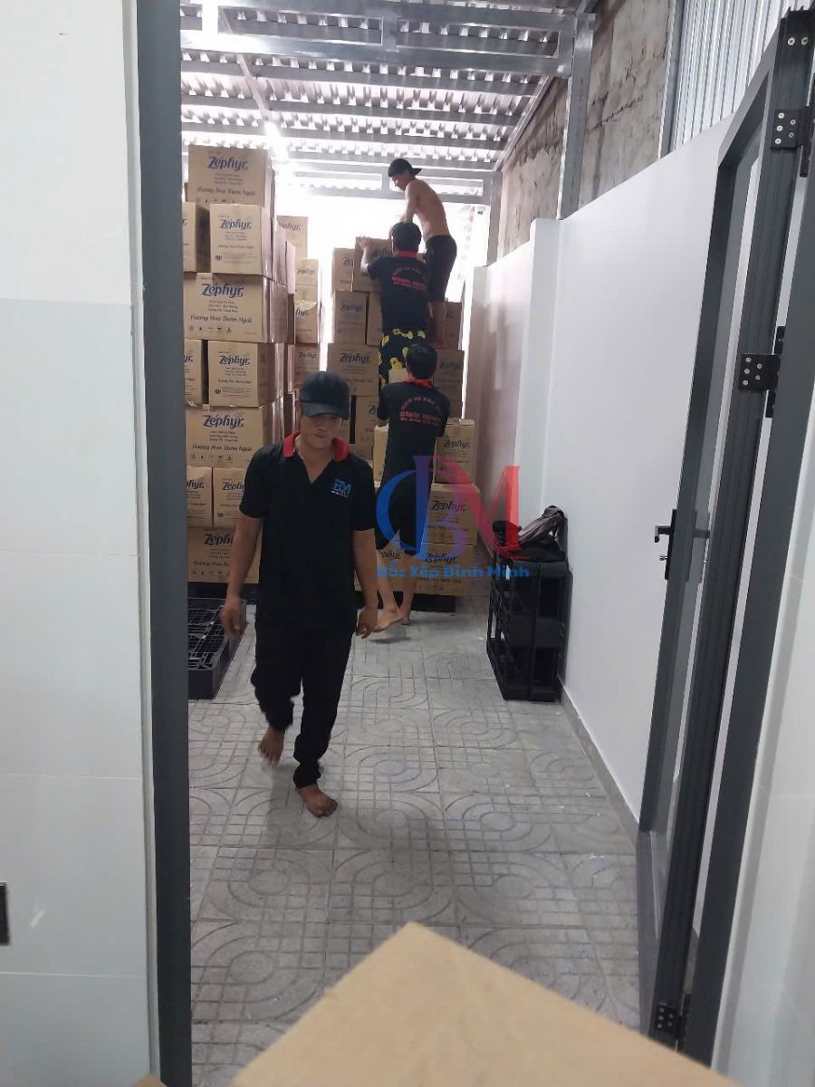 Bốc xếp hàng hóa Bình Dương